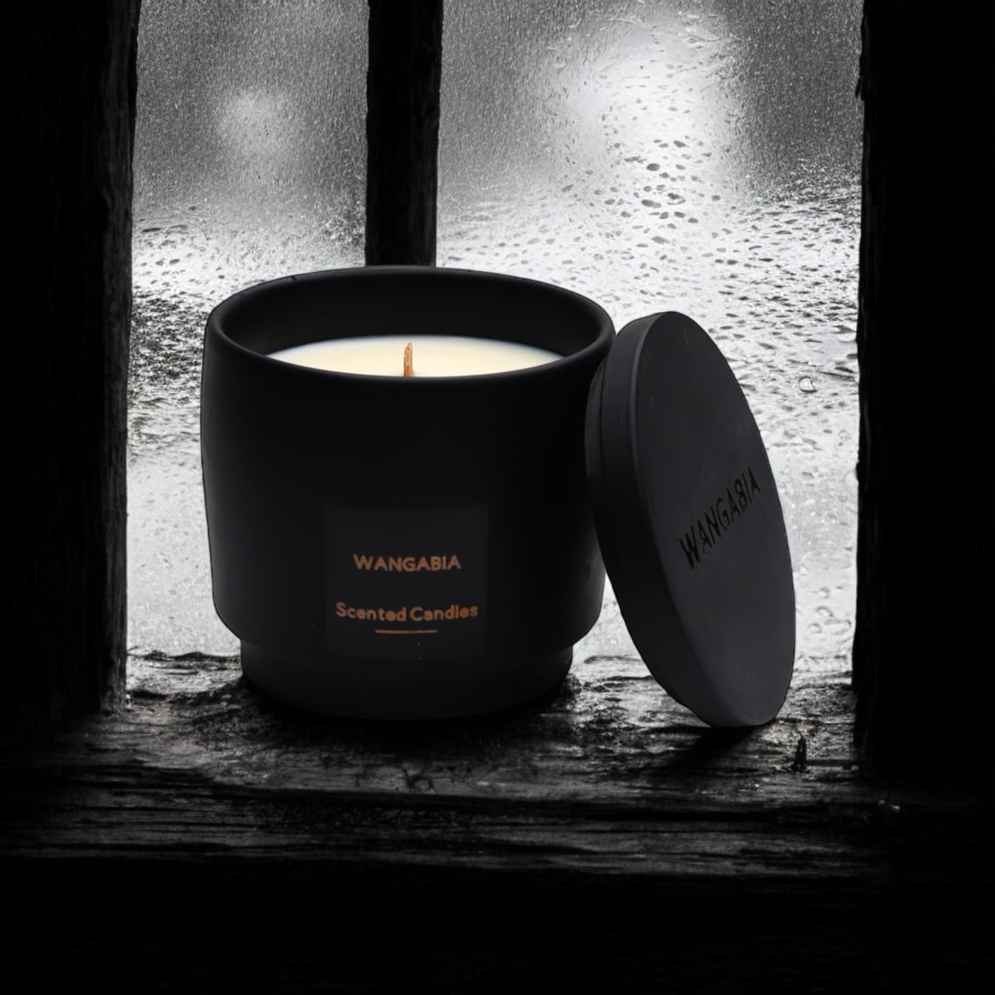 Noire Scented Candle